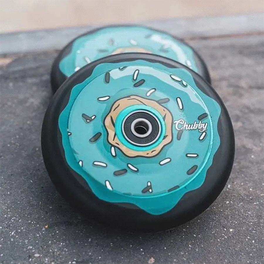 chubby dohnut melocore scooter wheel blackblue 1